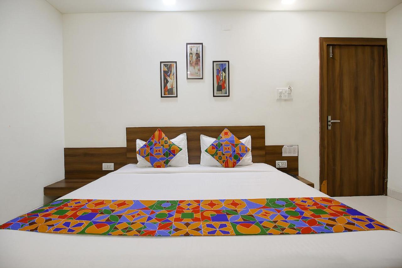 Fabexpress Comfort Stay I Samarda Kaliasot Exterior photo